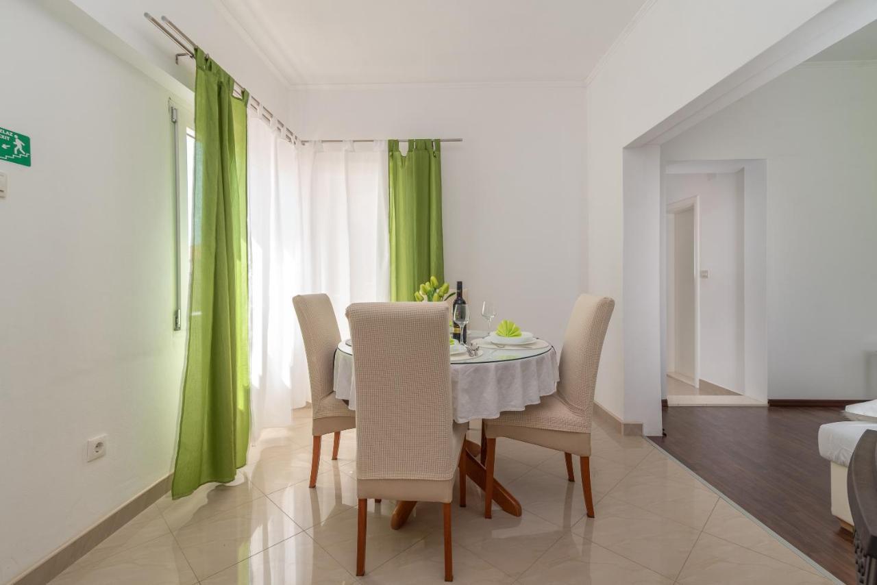 Apartment Roko Trogir Buitenkant foto
