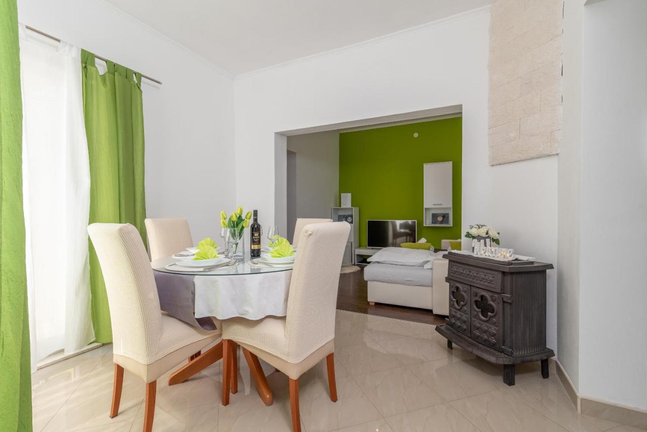 Apartment Roko Trogir Buitenkant foto