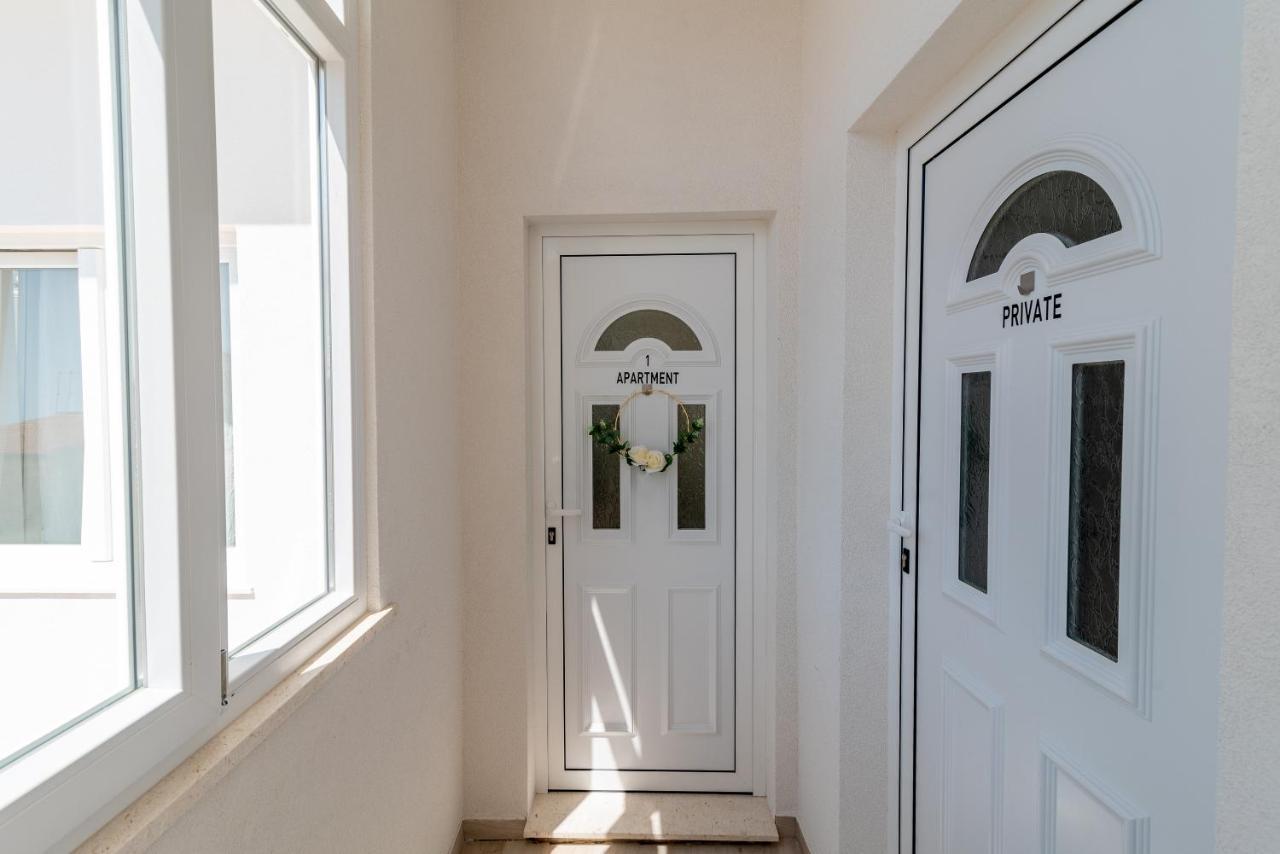 Apartment Roko Trogir Buitenkant foto