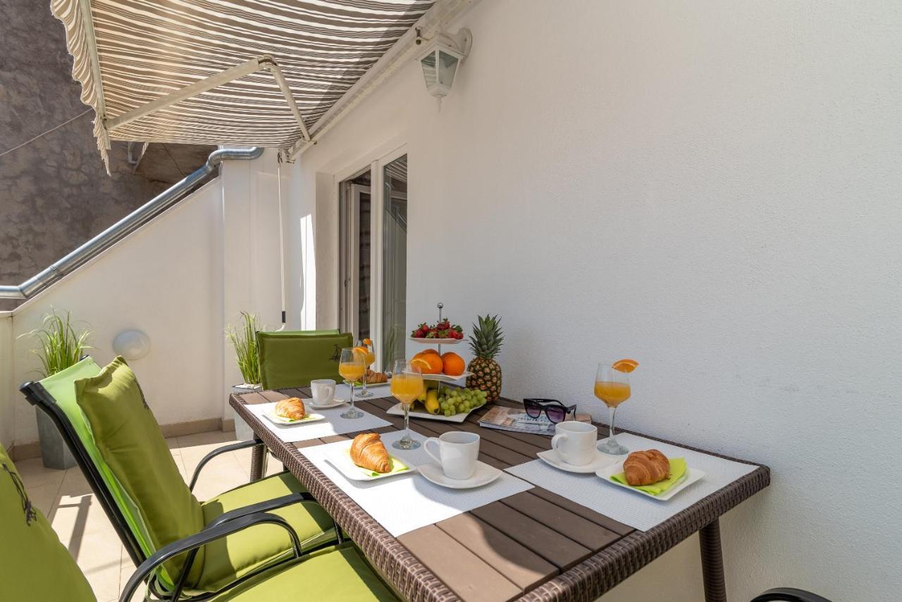 Apartment Roko Trogir Buitenkant foto