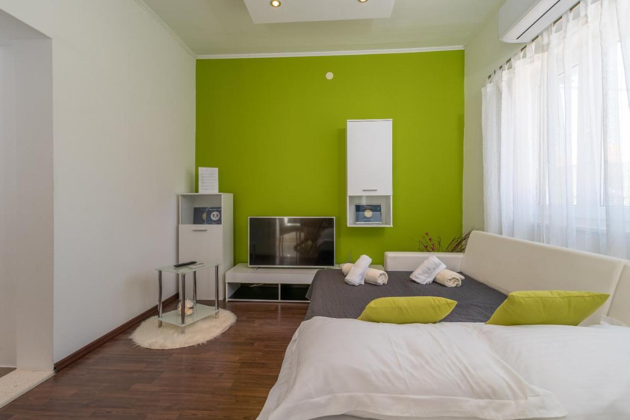 Apartment Roko Trogir Buitenkant foto