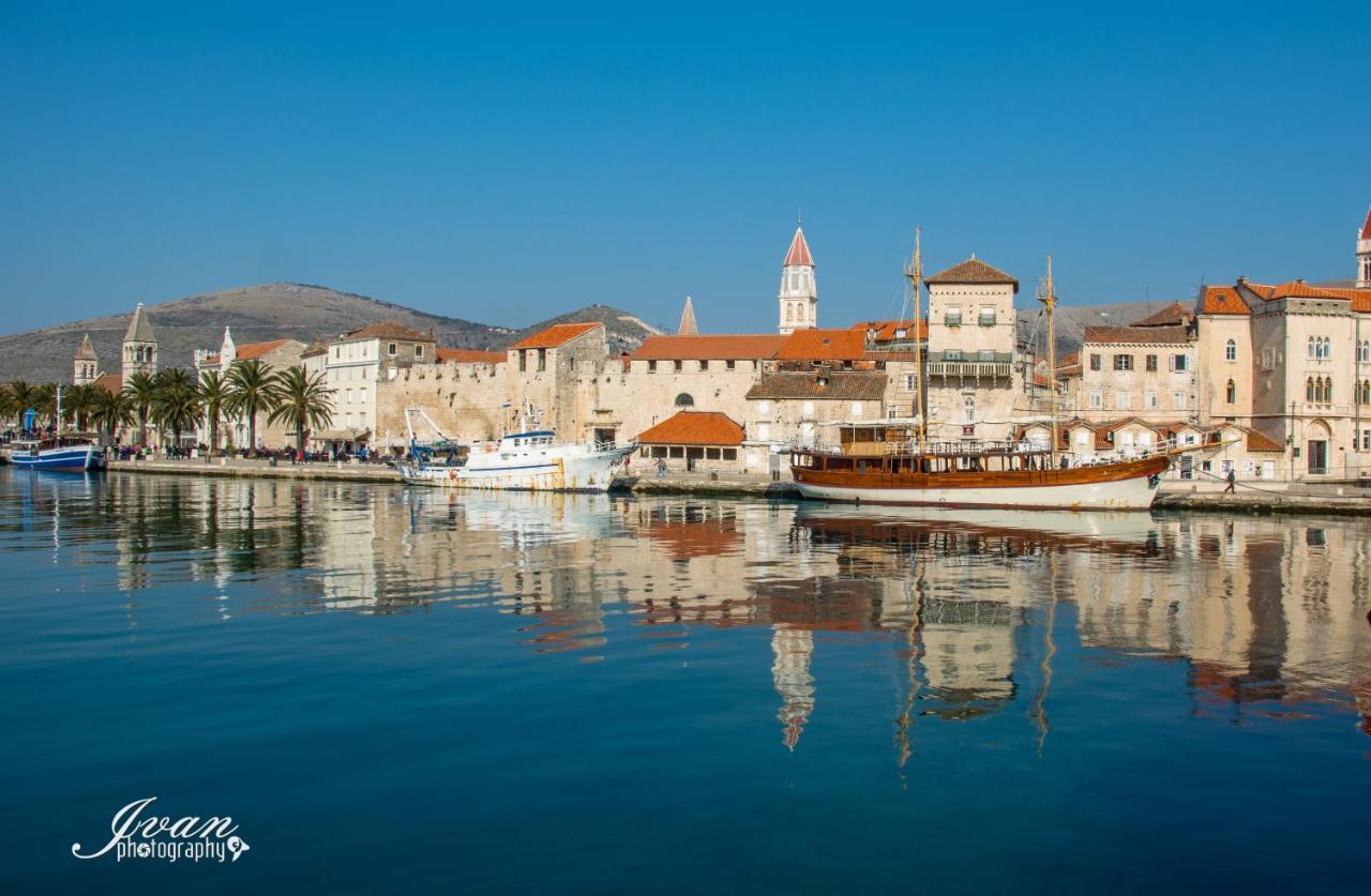 Apartment Roko Trogir Buitenkant foto